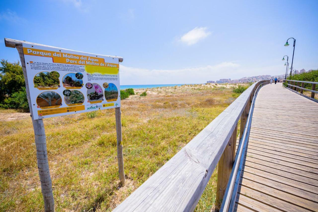 Playa La Mata - Apartamento "Limonka" Buitenkant foto