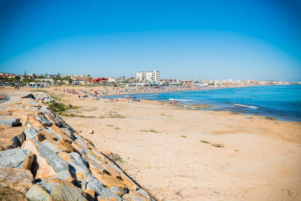 Playa La Mata - Apartamento "Limonka" Buitenkant foto